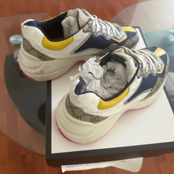 Gucci men sneaker size 11 - Picture 2 of 5